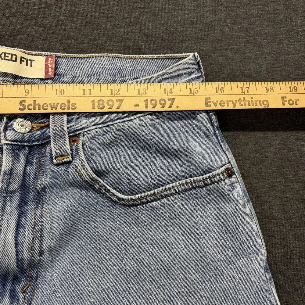 Y2K Levi's 550 Jeans Mens 31x32 TAG- 31x34 Relaxed Fit Straight Leg Light Wash